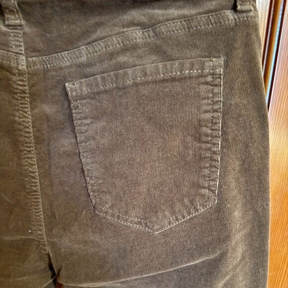 Kut from the Kloth Karen Baby Bootcut Corduroy Jeans - Picture 9 of 10